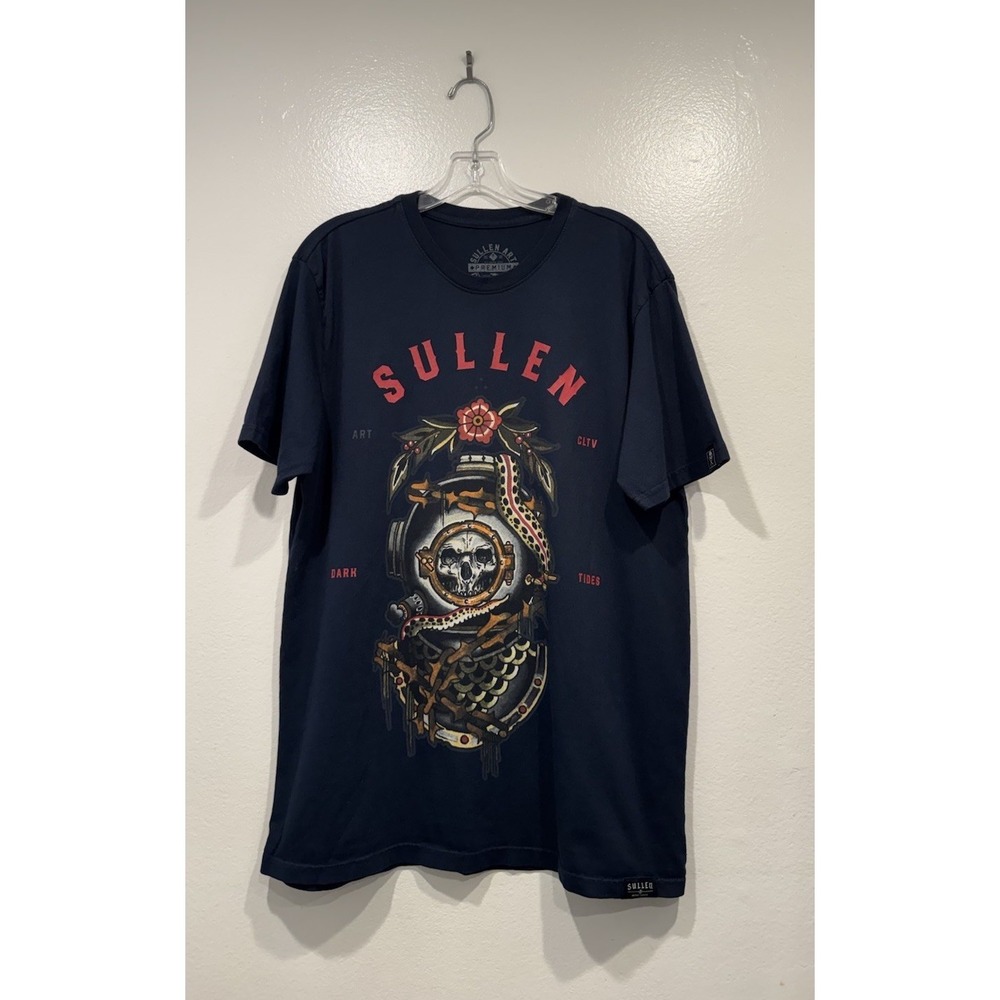 Sullen Dark Tides Aaron Hodges Tattoo Artist  Skull T Shirt Large Short Sleeve